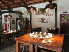 大堂-东家小院金汤酸菜鱼(南阳路店)