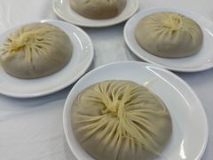 陈士荣蟹黄汤包-鸿运酒楼