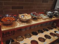 自助调料区-强盅盅重庆市井火锅店(中央大街店)