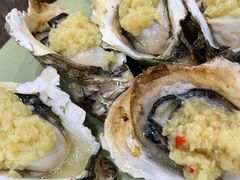 炭烧蒜蓉生蚝-贞姨美食·老字号海鲜大排档