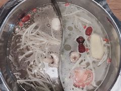 鸳鸯锅底-傣妹火锅(南京东路一店)