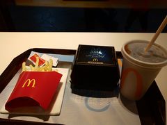 -麦当劳(国家体育场南路店)