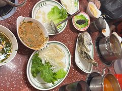 -四囍码头海鲜烧烤自助火锅(外滩南京东路悦荟广场店)