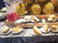 -雍容荟帝王蟹活龙虾展台自助(IFS黑金店)