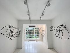 -胶囊画廊