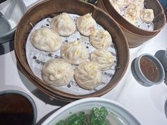 -馋三尺蟹粉小笼(人民广场店)