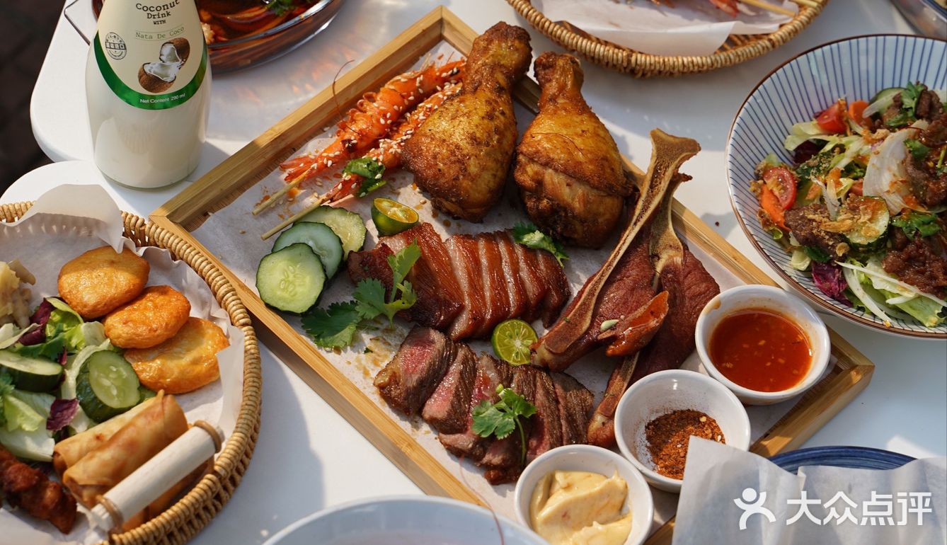 东莞的食肉族们看这里‼️人均40的烤肉🥓巨盘爆好吃!