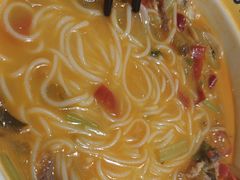 -粉小主·贵州酸汤牛肉粉(南京仙林金鹰店)