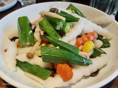 -前海沿·青岛菜(李沧万达店)