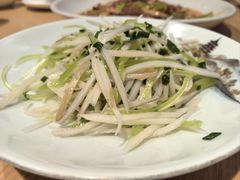 -渝信川菜 · 川味家常菜(财富购物中心店)