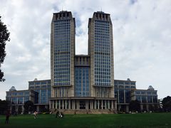 -复旦大学光华楼