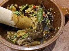 -老滇山寨•云南特色菜•地方菜•民族风情歌舞表演(金碧店)