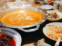 -野山舂·贵州现舂酸汤牛肉(鸿通城店)