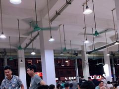 大堂-标记美食新鲜猪杂(兴南大道店)