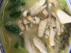 iphone_upload_pic-明呈黄鱼面馆(斜土路店)