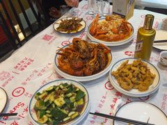 -三妹小龙虾·黄油蟹(华侨城总店)