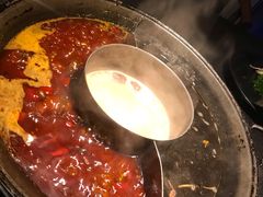 -渝涯重庆豆花老火锅(中赢国际店)