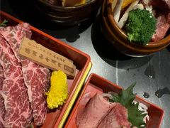 -山川小町·极番烧肉(新地假日广场店)