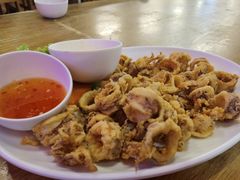 油炸小鱿鱼-拉威海鲜市场