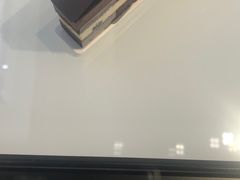 巧克力朗姆榛果蛋糕-BLACKSWAN黑天鹅(环球店)