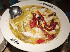 -酸渡·老坛酸菜鱼·现炒下饭菜(港惠新天地店)