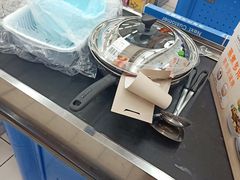 -沃尔玛超市(人民广场店)