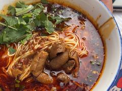 -李与白包子铺(桐梓林店)