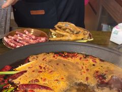 -黄潇洒老火锅(九眼桥宏济巷店)