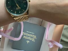 -Vivienne Westwood(上海来福士广场店)