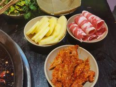-四小区火锅·巷子里的重庆火锅(花照壁店)