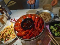 -巴厘龙虾·榜首油焖大虾(音乐学院·沿江酒馆店)