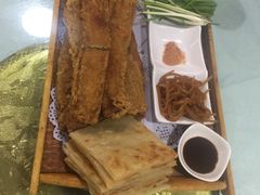 -闻道食府烙饼卷带鱼(原车耳营店原大觉寺店)