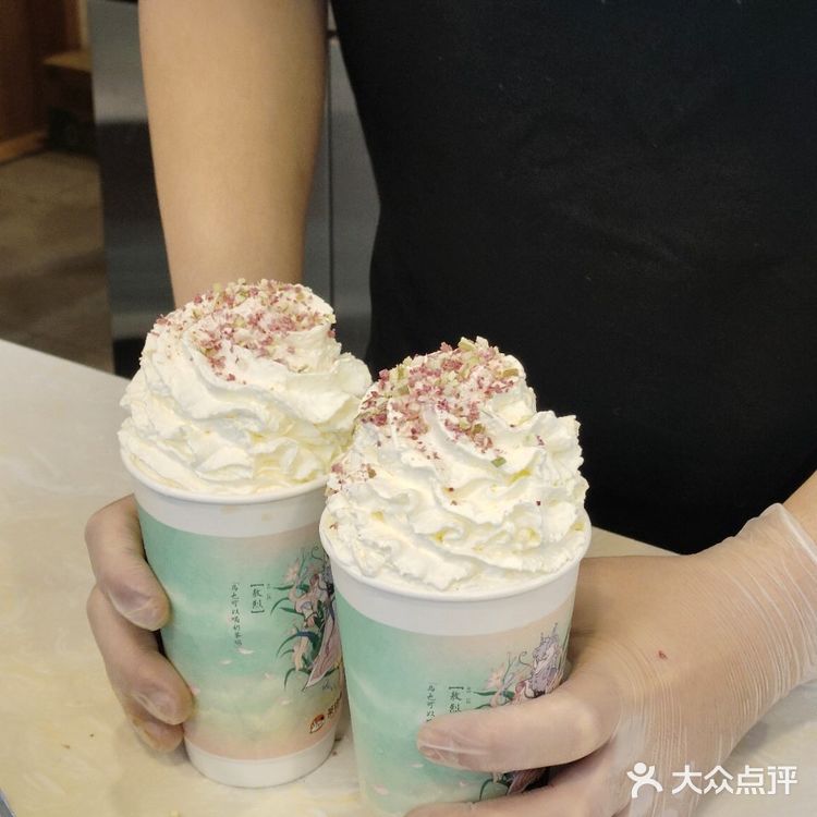 茶话弄联名非人哉 茶话弄新品 茶话弄知兰