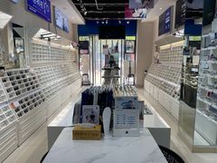 -诺柯视眼镜-蔡司依视路官方工厂店(淞南一店)
