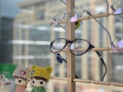 -优视觉视光中心•青少年近视防控(新世界中心写字楼店)