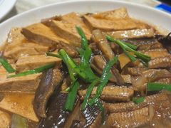 老板鱼炖豆腐-日丰园海肠水饺·老字号大连海鲜(和平广场店)