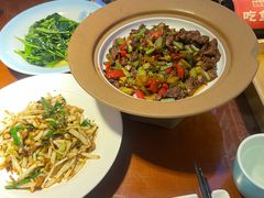 -魏铭鱼头捞饭(晋阳路店)