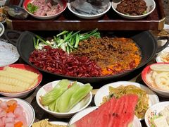 -沸炉重庆老火锅(军事博物馆店)