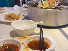 -浪里寻·臻牛养生牛肉火锅(方圆荟店)