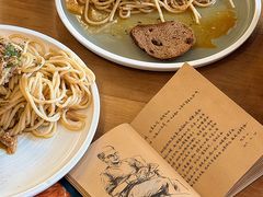 -雕刻时光咖啡馆(南院门店)