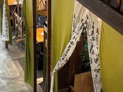 -八月美食小馆(银泰城总店)