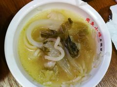 -周鱼小馆石锅酸菜鱼(活力汇店)