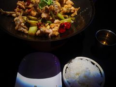 -西街夜油条·麻团包乌饭