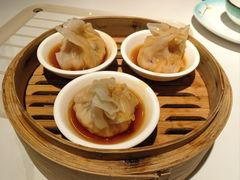 鲍鱼捞汁燕皮虾饺皇-喜势点·糖沙翁手工茶点·本地人茶居(永庆坊店)