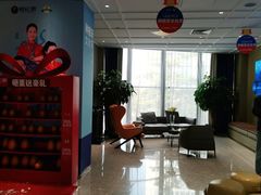 -柏乐口腔医院·舒适化无痛种植牙中心(东盟商务区院)
