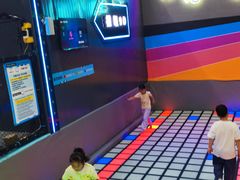 -超时空蹦床团建·VR潮玩运动娱乐·生日派对游乐园(金桥店)