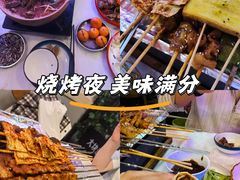 -海盗船. 龙虾烧烤. 酒馆