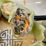 花生酱很纯粹一碗 香 再拌上醋就是冷馄饨了！