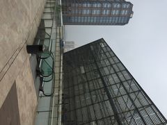 -瑞尔齿科(上海长风大悦城店)