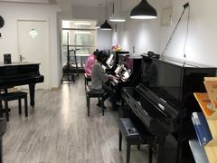 -梅纳·钢琴声乐架子鼓Mena Music(双井店)